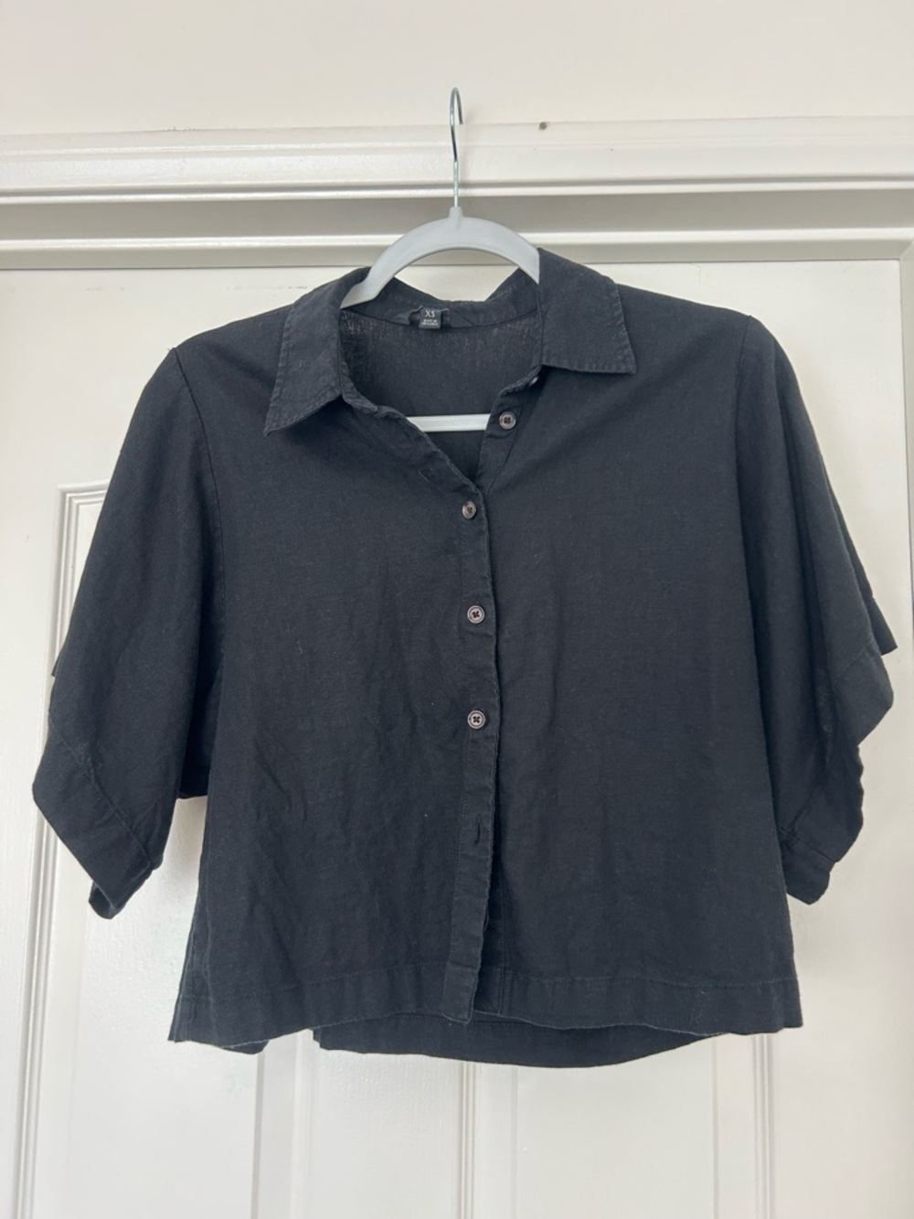 Banana Republic Black Linen-Blend Cropped Button Top